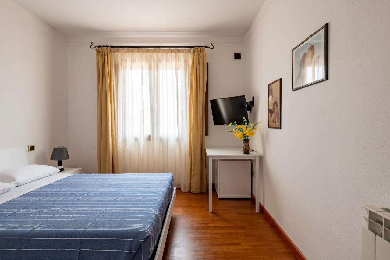 Guest house Sa Omu Bianca *